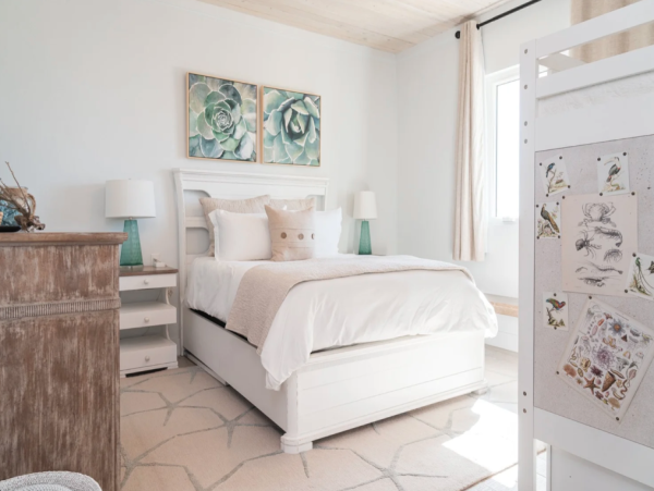 Luxurious Beachfront Villa in Little Exuma - 4-Bedroom Getaway